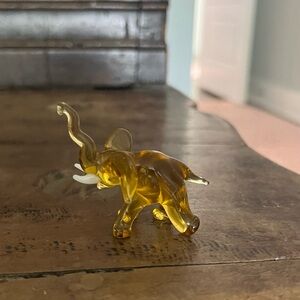Glass elefant collected in Berlin 1930-36 on Kurfürstendamm .My mothers